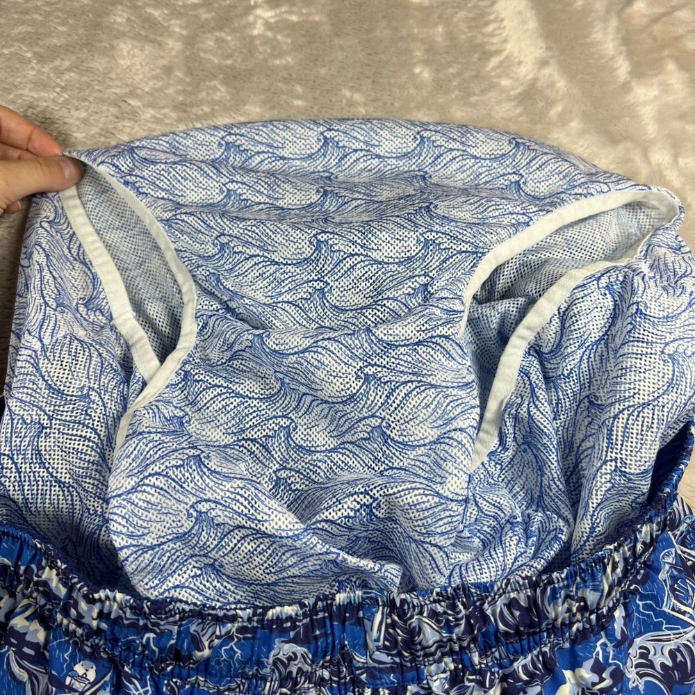 Peter Millar Men's XL Swim Trunks Blue Wave Rum Print Board Shorts